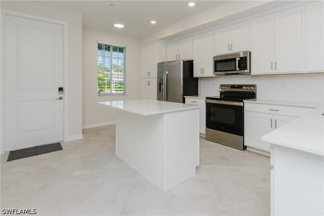 Building Photo - 18411 Copperhead Dr Unit 314