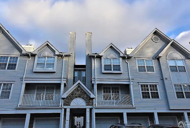 Building Photo - 108 Prestwick Way Unit 108