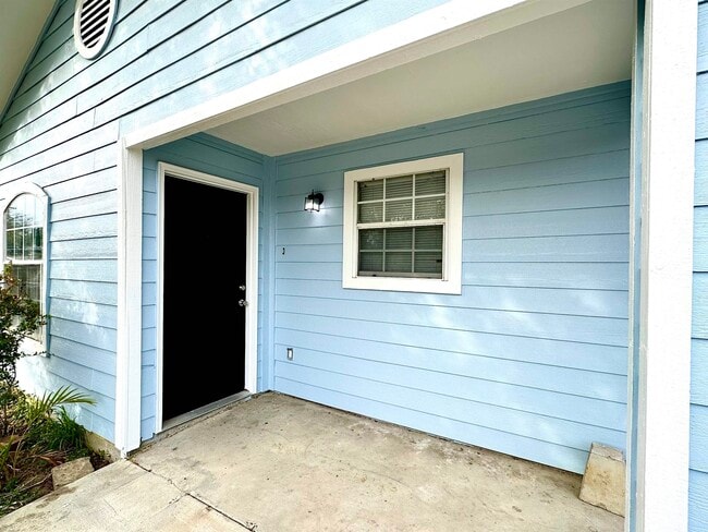 Photo - 2908 Green St