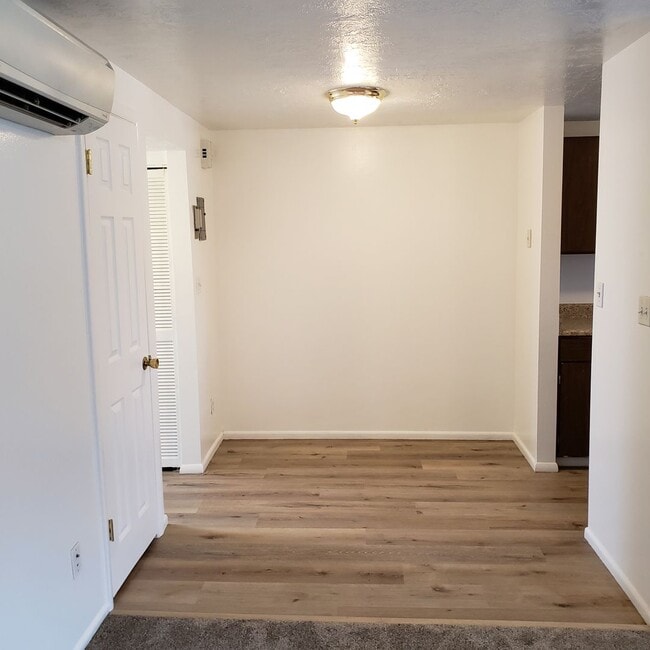 Photo - 1 B/ 1B Pet Friendly Apartment South of BYU Unit 323