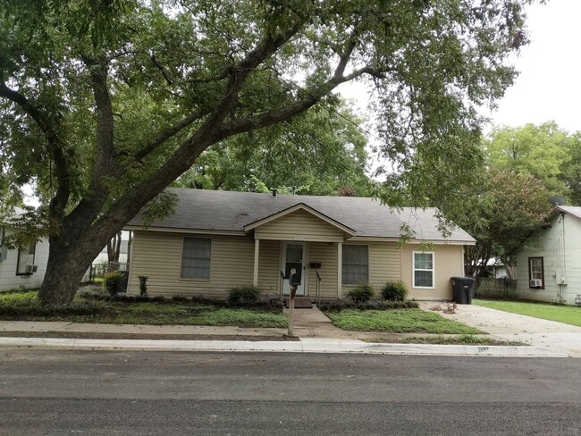 3/2 Near Downtown Cleburne! - 3/2 Near Downtown Cleburne! Casa