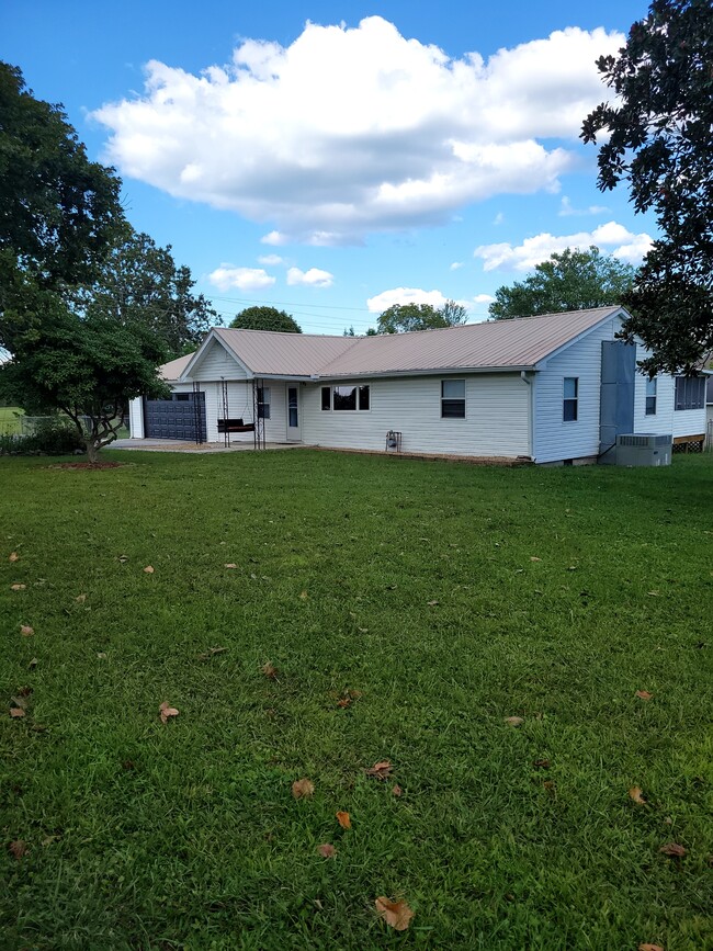 Photo - 566 Turkey Oak Rd