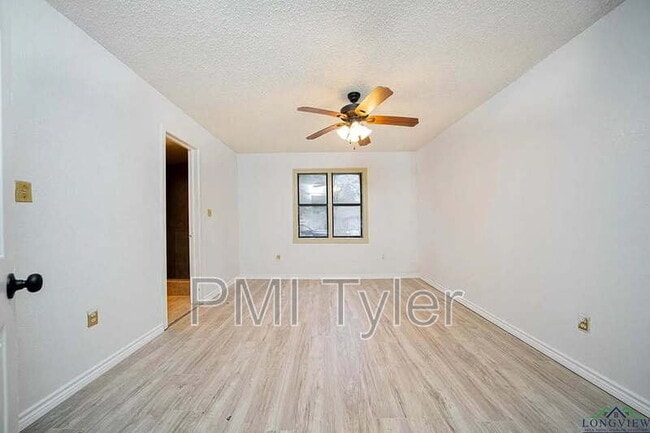 Photo - 514 N Pearl St