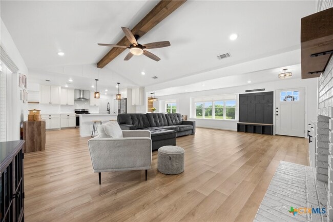 Photo - 921 Indian Trail