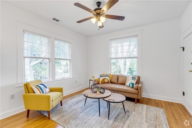 Building Photo - 815 E 31st St Rental
