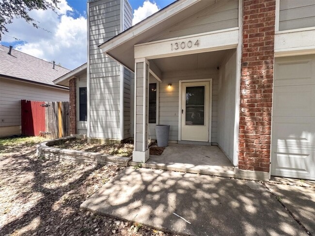 Photo - 13004 Campos Dr