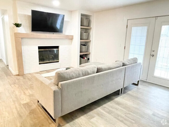 Building Photo - 4400 Hemingway Dr Unit 177 Rental