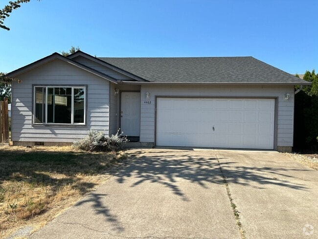 Building Photo - 3bedroom 2bath House