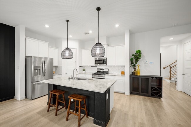 Photo - 8906 Covenant Pl