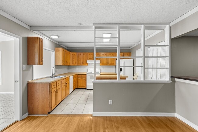 Photo - 14355 Rainy Lake Dr