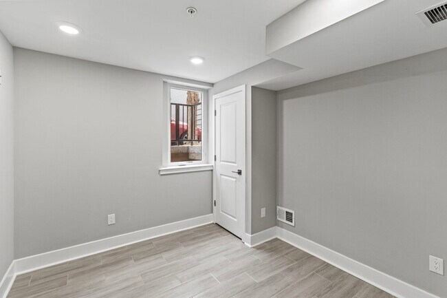 Photo - 2112 N 8th St Unit 1