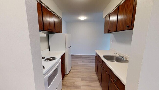 Photo - University Ave Apartments Windsor