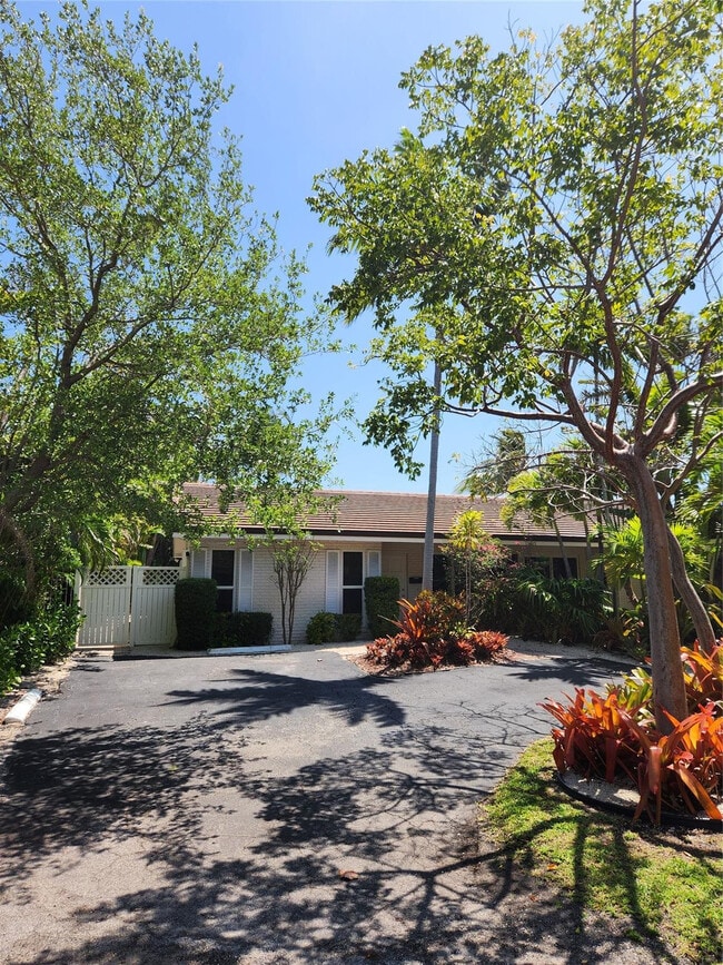 Photo - 5760 NE 27th Ave