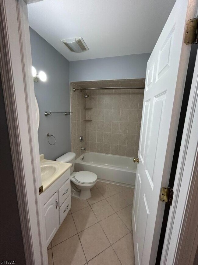 Photo - 150 Orange St