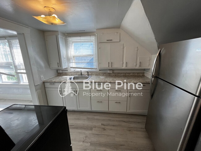 Photo - 252 N Shilling Ave Unit 4