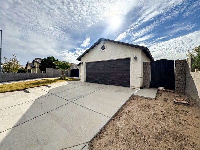 Photo - "Cozy 3-Bedroom, 2-Bathroom Home in San Luis!"
