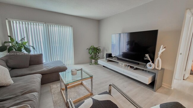 Photo - 400 Kings Point Dr Unit 408