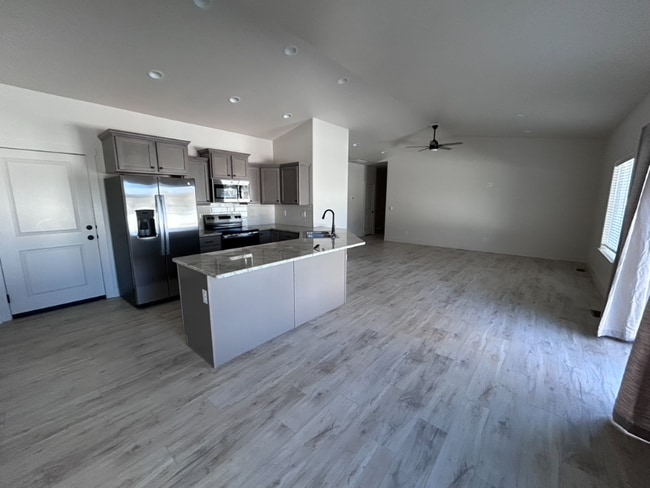 Photo - 108 Centennial Ct