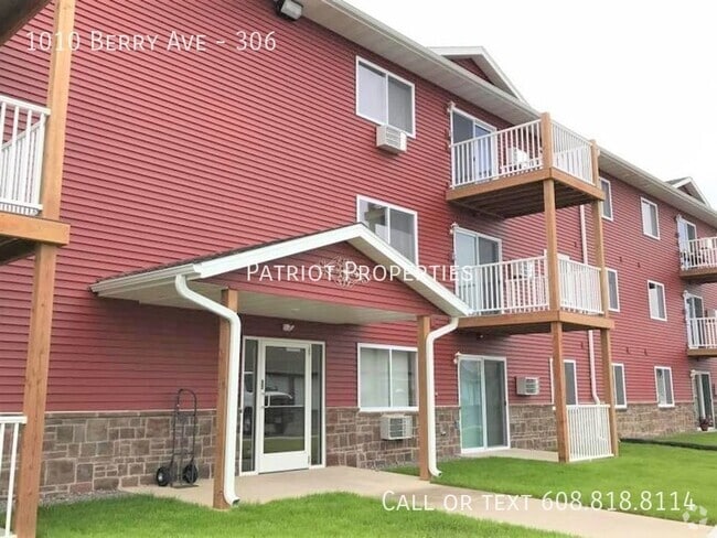 Building Photo - 1010 Berry Ave Unit 306 Rental