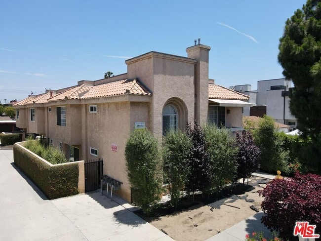 Photo - 3822 Bentley Ave Unidad 203