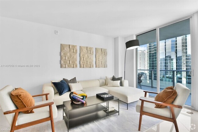 Building Photo - 2 br, 2 bath Condo - 1300 Brickell Bay Dr ... Unit Apt 1910