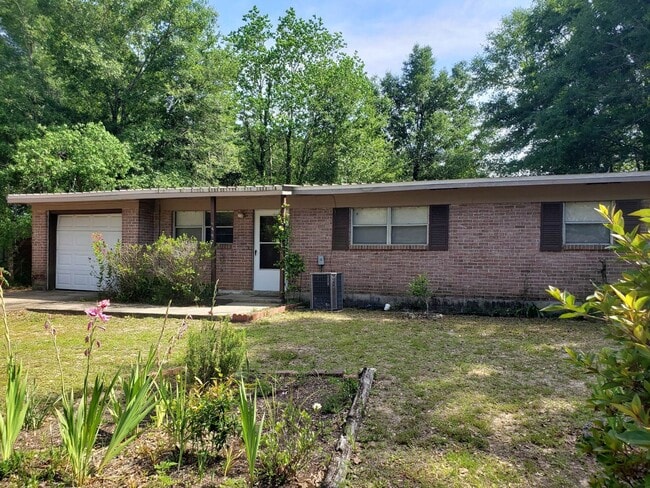 Photo - 3 bed 1 bath house with garage