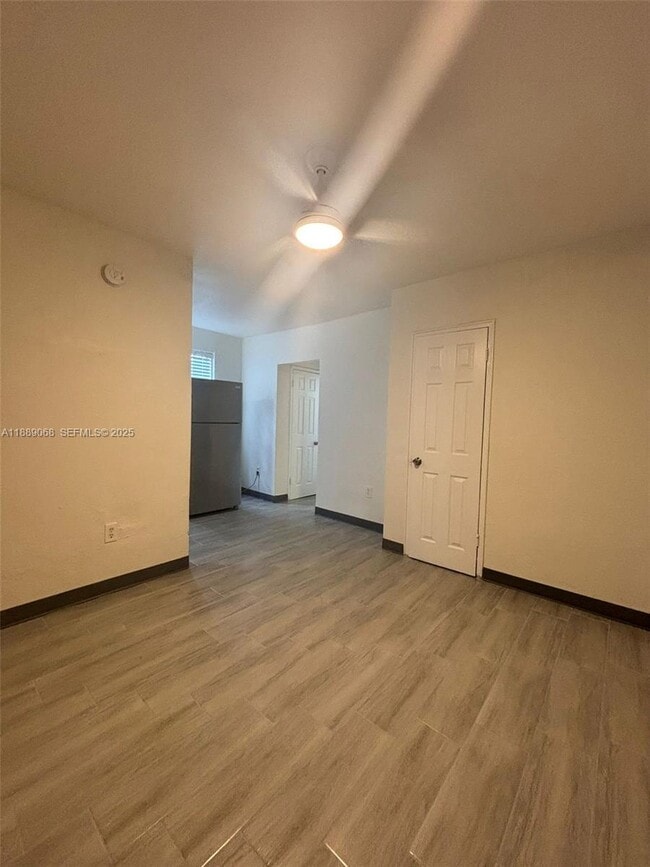 Photo - 708 NW 4th Ave Unidad 4