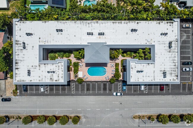 Apartamentos - Colonial Manor East Apartments