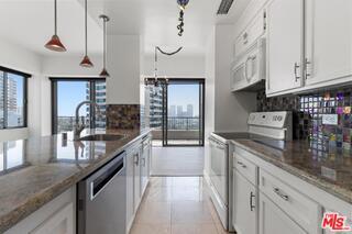 Photo - 10501 Wilshire Blvd