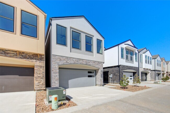 Photo - 2930 El Fenice Ln