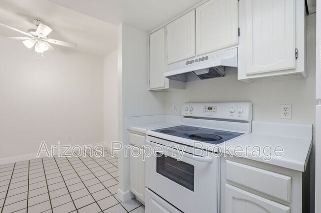 Photo - 240 E Beck Ln