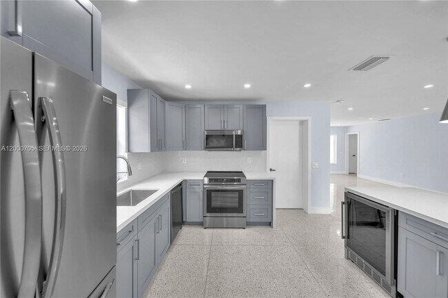 Photo - 2311 SW 23rd St