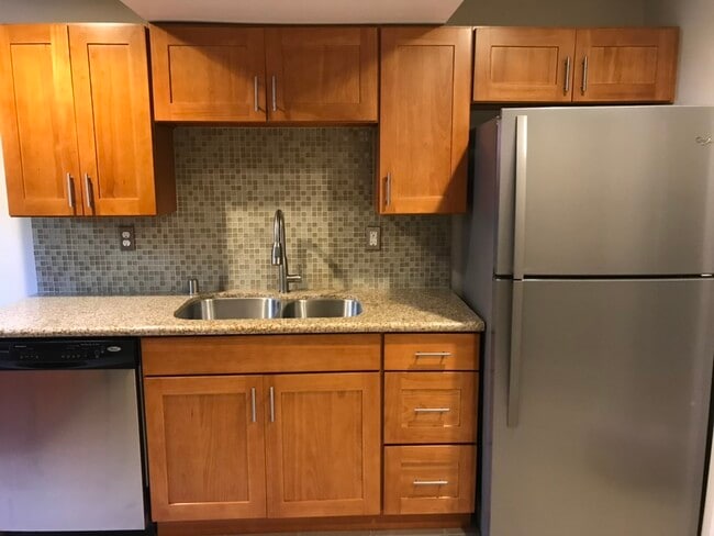 Photo - 706 N 188th St House