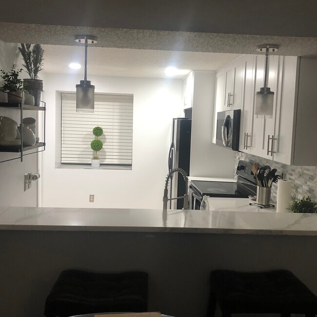 Photo - 327 Lake Placid Ct