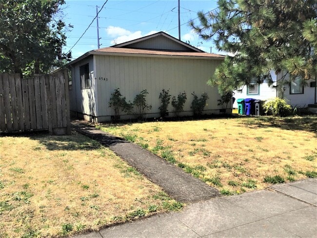 Building Photo - Arbor Lodge Ranch