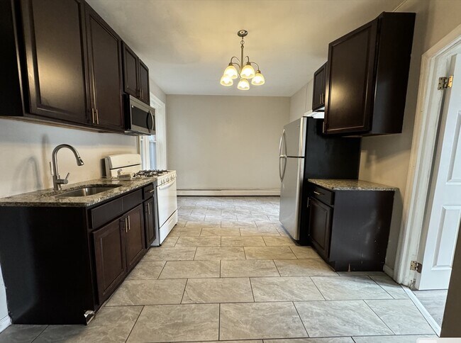 233 Fowler Ave 1 - 223 Fowler Ave Unit 1