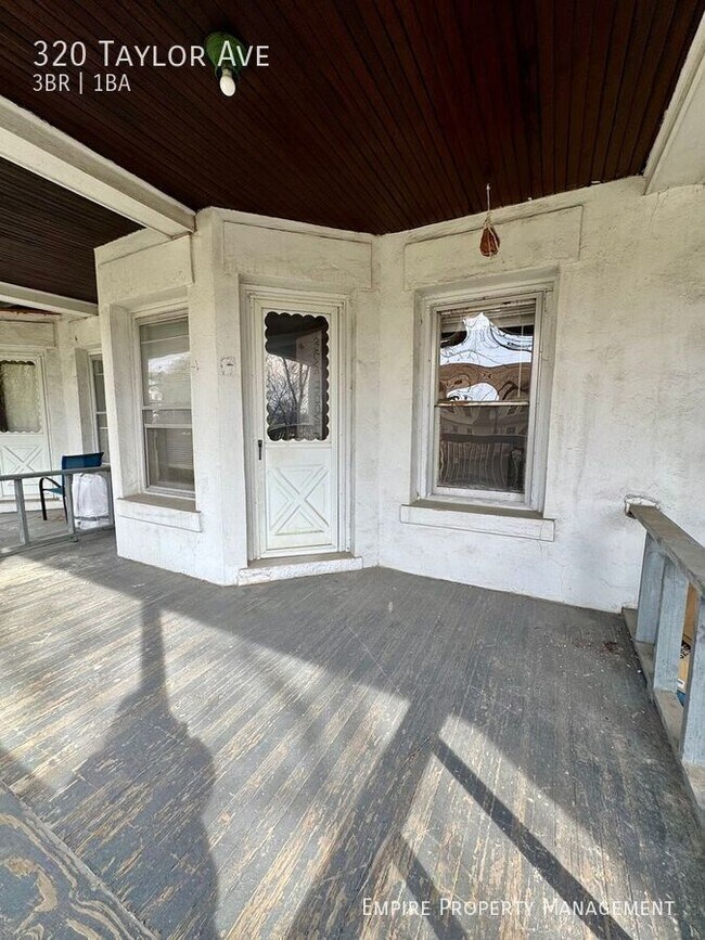 Photo - 320 Taylor Ave