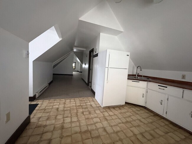 Building Photo - 72-74 Hanks St, Lowell Unit 72 B Hanks Street