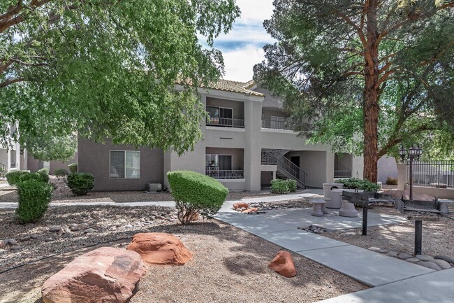 Photo - Flamingo Chateau