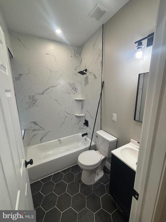 Photo - 3057 N 10th St