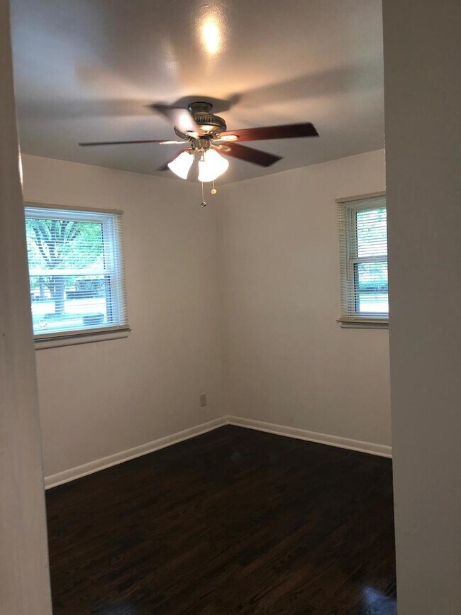 Photo - 116 Pauline Ave