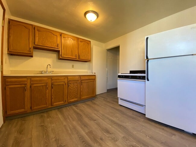 Outstanding Two Bedroom in Cheswick! Centr... - Outstanding Two Bedroom in Cheswick! Centr... Townhome