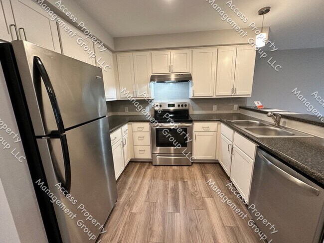 Photo - Grand Rapids / Kentwood Newer Apartments!