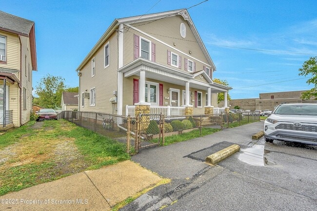 Photo - 443 14th Ave