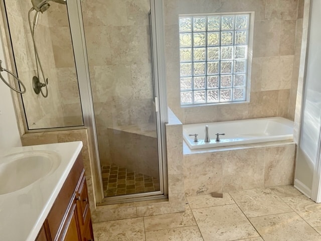 Primary bath - 122 Rd 1084 Unit 1084