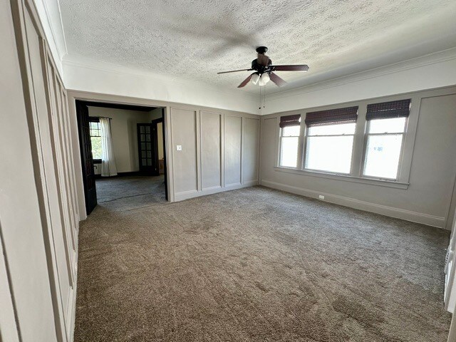 15909 Clifton Blvd Unidad 2