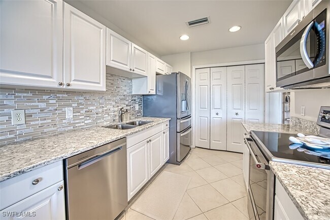 Photo - 3091 Meandering Way Unidad 102