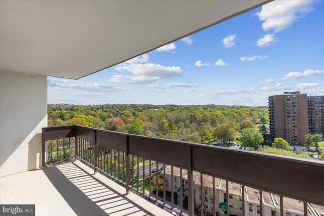 Photo - 5300 Holmes Run Pkwy Unit 1210