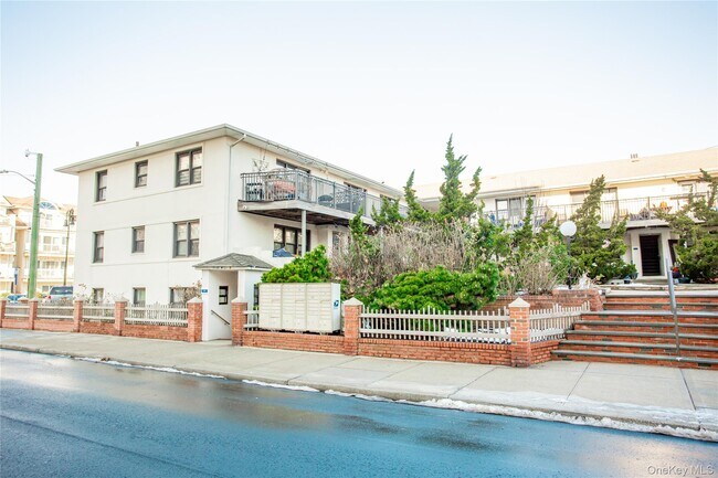 Photo - 65 W Broadway Unit 7G