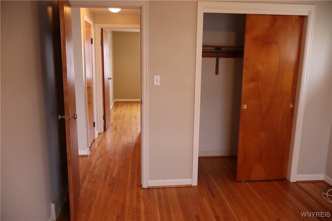 Photo - 465 Wehrle Dr